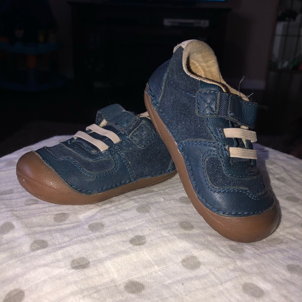 Stride Rite Soft Motion Shoes/ Sneakers